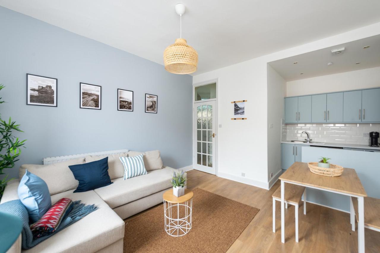 Lovely 1-Bedroom Apartment In אדינבורו מראה חיצוני תמונה